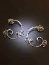 將圖片載入圖庫檢視器 Wavy Diamond Earrings
