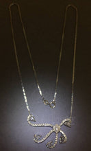 將圖片載入圖庫檢視器 Wavy Diamond Necklace