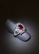 將圖片載入圖庫檢視器 Elegant Ruby Diamond Ring