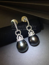 画像をギャラリービューアに読み込む, Dangling Black Pearl Earrings