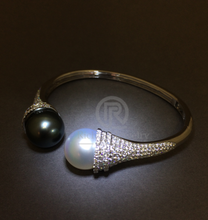 將圖片載入圖庫檢視器 Elegant Pearl Bracelet
