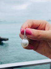 將圖片載入圖庫檢視器 Hoop Drop South Sea Pearl Earrings