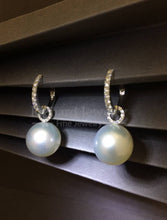 將圖片載入圖庫檢視器 Hoop Drop South Sea Pearl Earrings