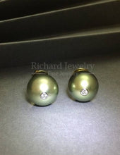 画像をギャラリービューアに読み込む, Classic Pearl Earrings