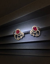 將圖片載入圖庫檢視器 Ruby & Diamond Open-space Wavy Earrings