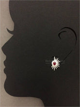 將圖片載入圖庫檢視器 Diamond Starburst & Ruby Earrings