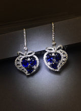 將圖片載入圖庫檢視器 Heart Shape Dangling Diamond Sapphire Earrings