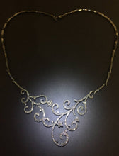 画像をギャラリービューアに読み込む, Leaf Diamond Necklace