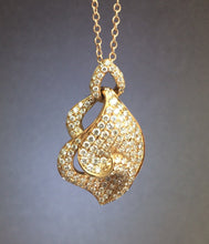 이미지를 갤러리 뷰어에 로드 , Diamond Pendant