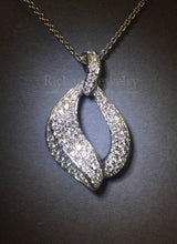이미지를 갤러리 뷰어에 로드 , Diamond Pendant