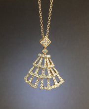Carica l'immagine nel visualizzatore di Gallery, Open-space Diamond Pendant