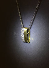 將圖片載入圖庫檢視器 2-Tone Brush Gold Diamond Pendant
