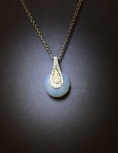 이미지를 갤러리 뷰어에 로드 , Two-Tone Gold Pearl Pendant