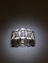 將圖片載入圖庫檢視器 Round and Baguette Diamond Soft Ring