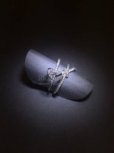 將圖片載入圖庫檢視器 Ribbon Openwork Diamond Ring