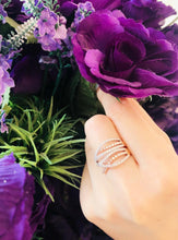 將圖片載入圖庫檢視器 Two-Tone Gold Open-Space Diamond Ring