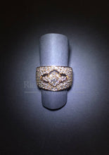 Carica l'immagine nel visualizzatore di Gallery, Elegant Diamond Band Ring