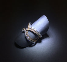 Carica l'immagine nel visualizzatore di Gallery, Two-tone Open-space Diamond Ring
