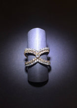 Carica l'immagine nel visualizzatore di Gallery, Two-tone Open-space Diamond Ring