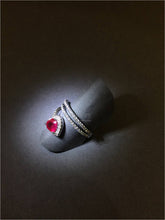 將圖片載入圖庫檢視器 Open-Space Heart Shape Ruby Diamond Ring