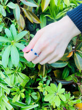 將圖片載入圖庫檢視器 Pear Shape Blue Sapphire Diamond Ring