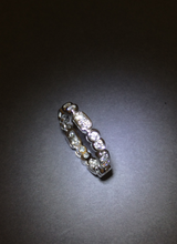 將圖片載入圖庫檢視器 Eternity Diamond Band Ring