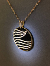 Load image into Gallery viewer, Cut-out Wavy Agate Diamond Pendant
