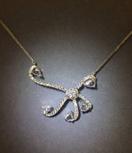 將圖片載入圖庫檢視器 Wavy Diamond Necklace