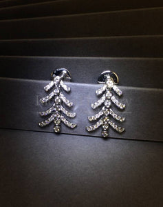 Leaf Dangling Diamond Earrings