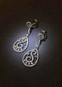 Elegant Dangling Diamond Earrings