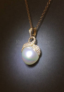 Simple Bow Diamond Pearl Pendant