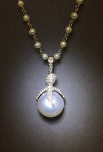 Carica l&#39;immagine nel visualizzatore di Gallery, Octopus Diamond Pearl Pendant
