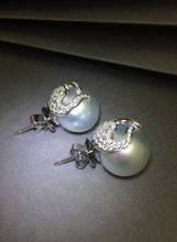 Load image into Gallery viewer, South Sea Pearl Stud Earrings
