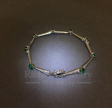 이미지를 갤러리 뷰어에 로드 , Diamond Emerald Bracelet
