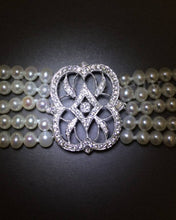 將圖片載入圖庫檢視器 Vintage Diamond and Pearl Section Bracelet
