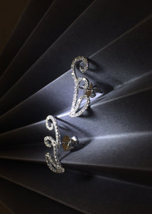 Double-waves Diamond Earrings