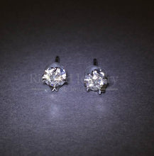 Carica l&#39;immagine nel visualizzatore di Gallery, Forever Fashionable Diamond Stud Earrings
