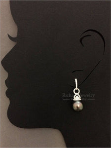 Dangling Black Pearl Earrings