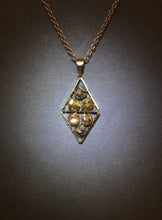 Load image into Gallery viewer, 3-Tone Diamond-Cut Ball Gold Pendant
