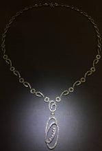 Carica l&#39;immagine nel visualizzatore di Gallery, Mulit-loop Drop Diamond Necklace

