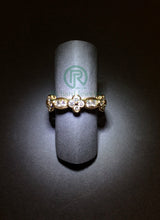 이미지를 갤러리 뷰어에 로드 , Eternity Floral Diamond Ring
