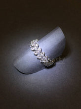 Load image into Gallery viewer, Classic Pave Diamond Soft Ring

