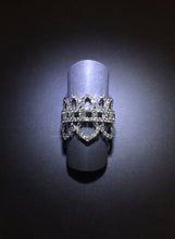 이미지를 갤러리 뷰어에 로드 , Crown Diamond Ring
