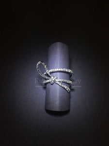Ribbon Openwork Diamond Ring