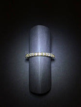 Carica l&#39;immagine nel visualizzatore di Gallery, One-row Diamond Ring
