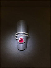 Carica l&#39;immagine nel visualizzatore di Gallery, Open-Space Heart Shape Ruby Diamond Ring
