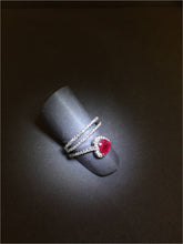 Carica l&#39;immagine nel visualizzatore di Gallery, Open-Space Heart Shape Ruby Diamond Ring
