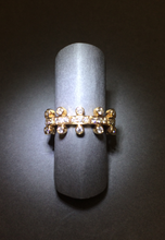 Carica l&#39;immagine nel visualizzatore di Gallery, Eternity Band Diamond Ring
