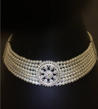Carica l&#39;immagine nel visualizzatore di Gallery, Vintage Cultured Pearl Section Necklace
